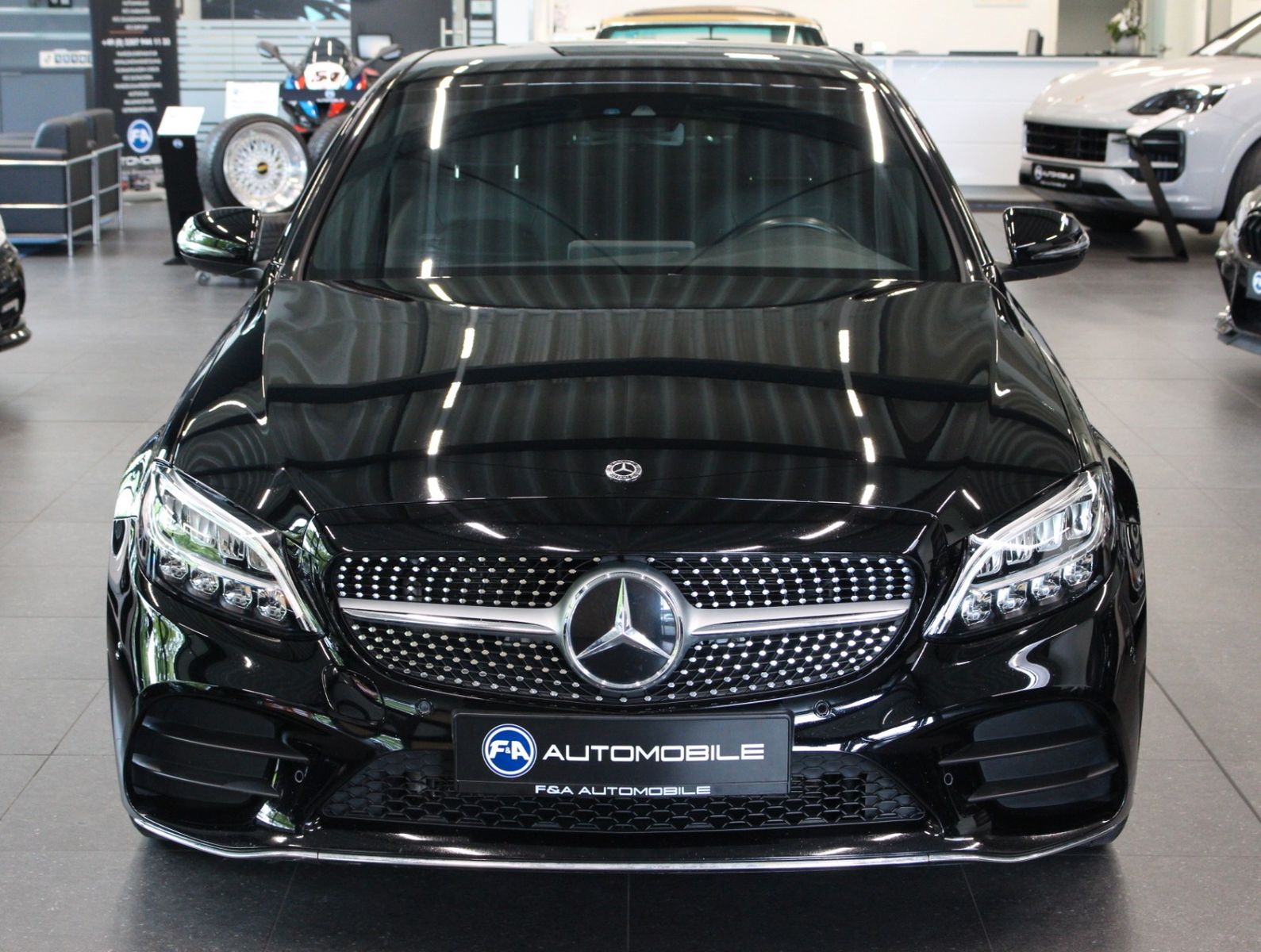 Fahrzeugabbildung Mercedes-Benz C 200 d AMG-Line*Kamera*Navi*2.Hand
