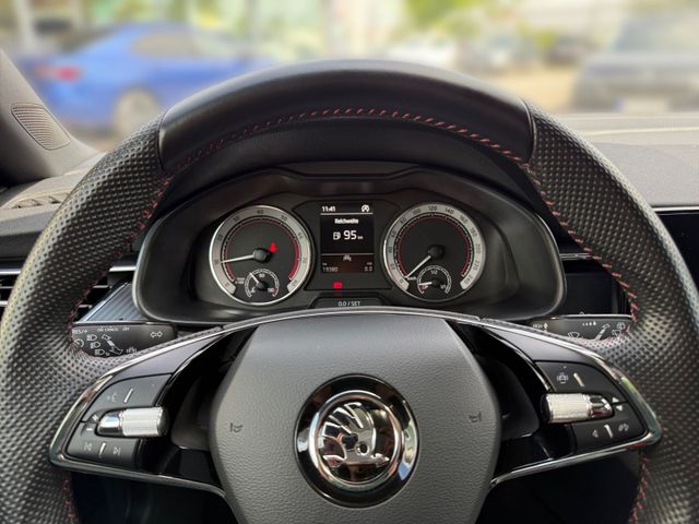 Kamiq 1.0 TSI Monte Carlo AHK+PANO+LED+LANEASS+