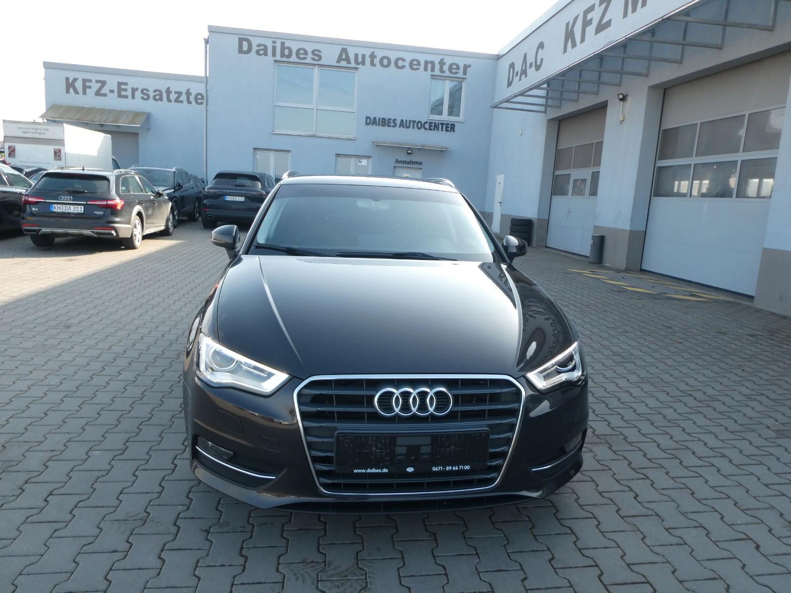 Audi A3 Sportback ambiente Xenon,Navi,Leder,Sound,PDC