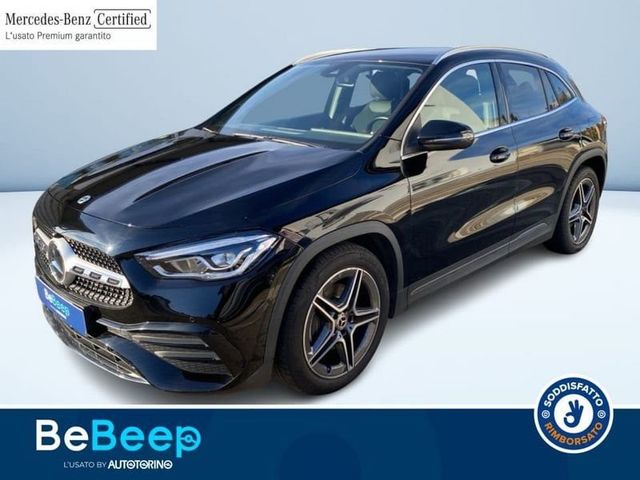 Mercedes-Benz GLA 200 D PREMIUM 4MATIC AUTO