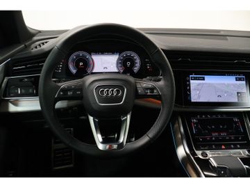 Audi Q8 - 9