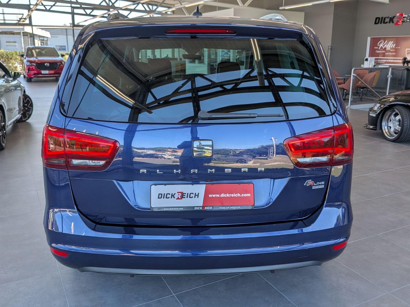 Fahrzeugabbildung SEAT Alhambra FR-Line Allrad BI-Xenon Cam 7-Sitz AHK