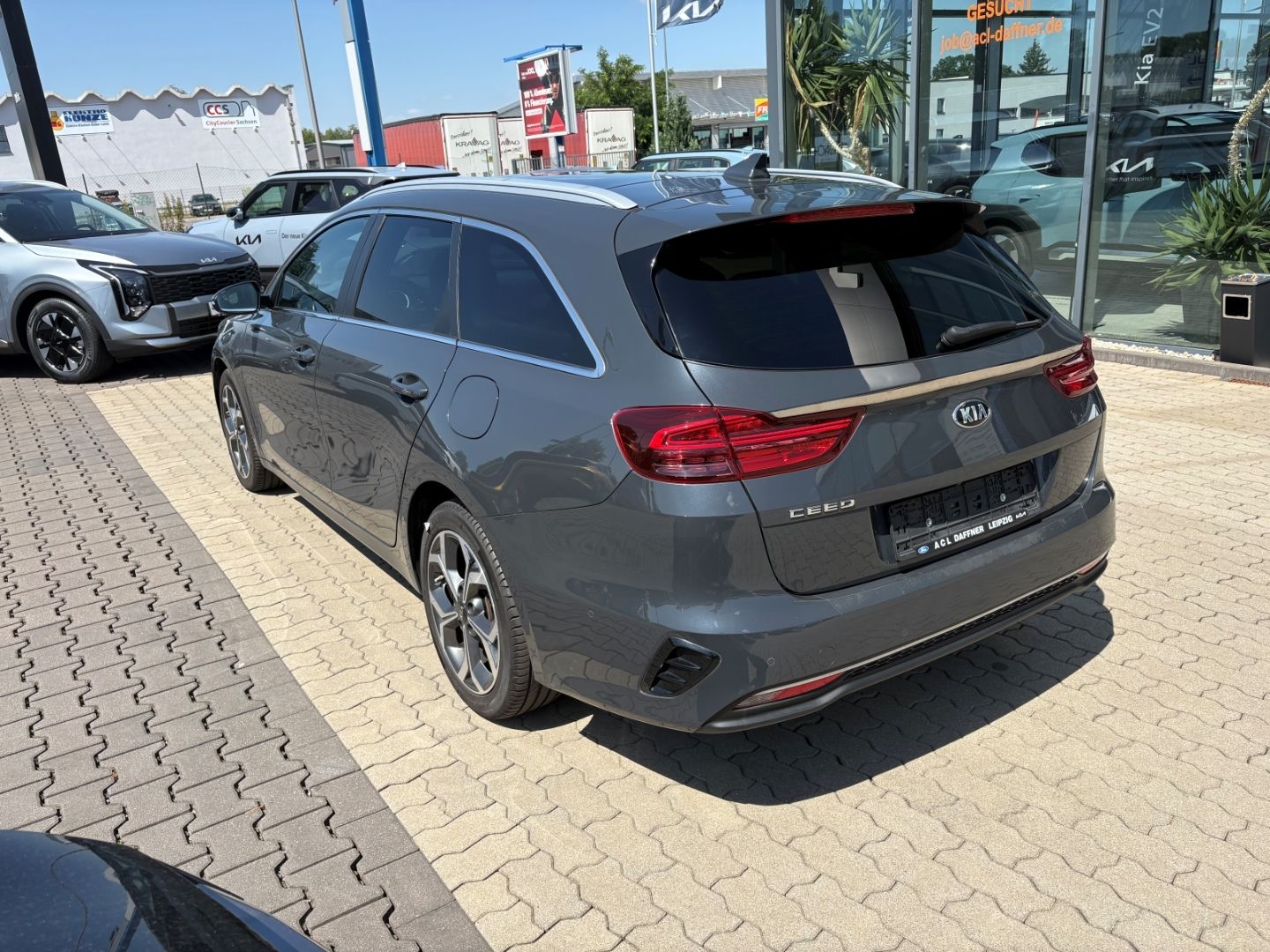 Fahrzeugabbildung Kia Ceed_sw Sportswagon Platinum Edition 1.6 CRDi EU