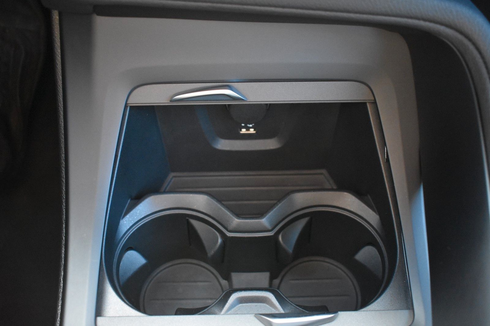 Fahrzeugabbildung BMW X1 xDrive 20 d Advantage AHK H&K