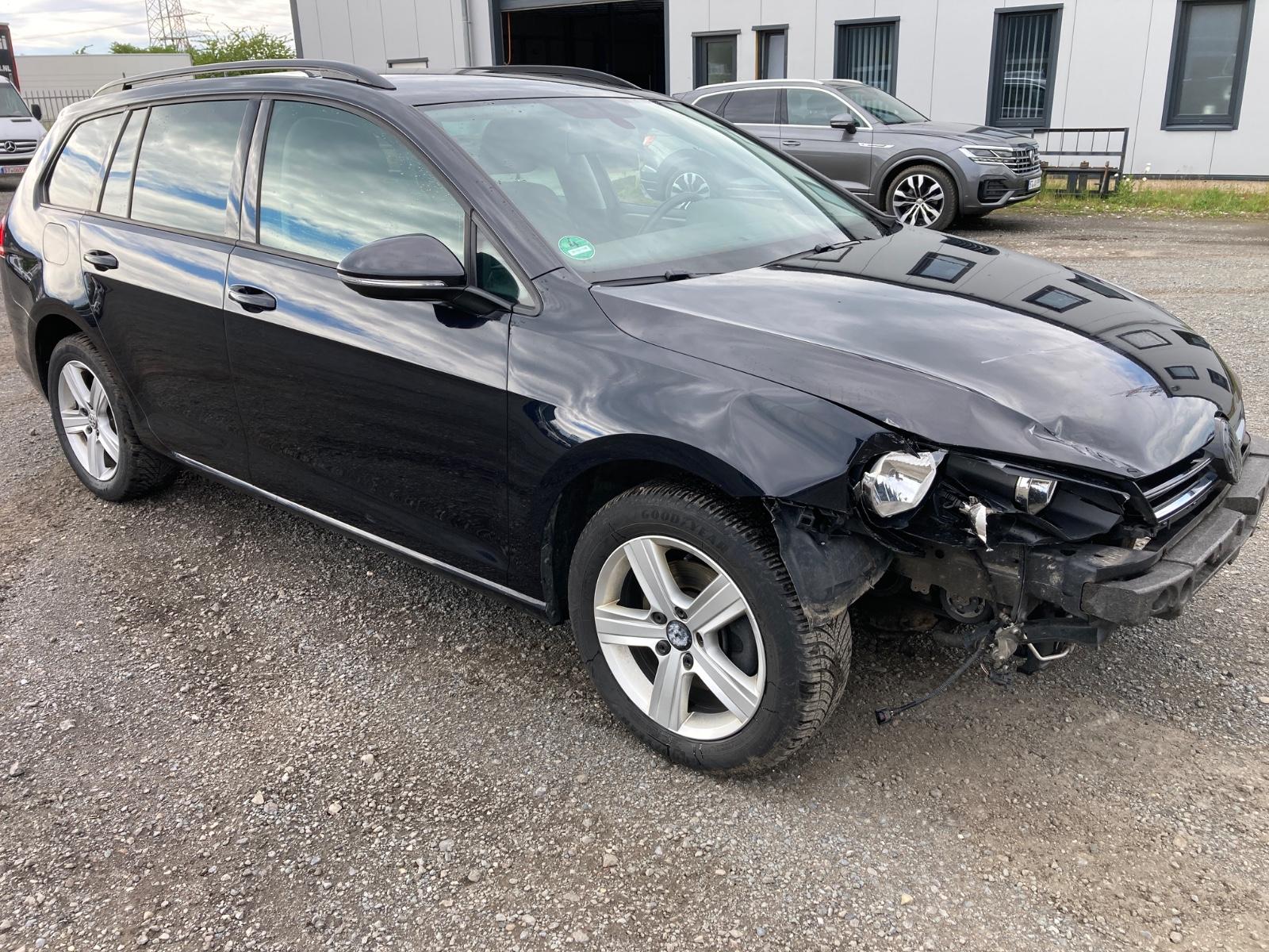 Volkswagen Golf VII Variant Comfortline BMT