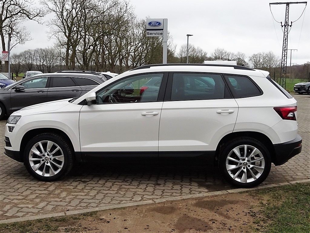 Fahrzeugabbildung SKODA Karoq 1,6 TDI Style Navi/ACC/LED