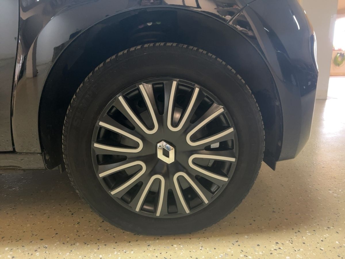 Fahrzeugabbildung Renault Twingo E-Tech Techno Kamera SHZ KLimaut.