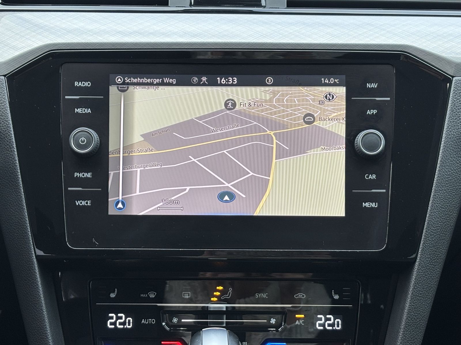 Fahrzeugabbildung Volkswagen Passat Variant 2.0 TDI DSG Business NAV+LED+AHK