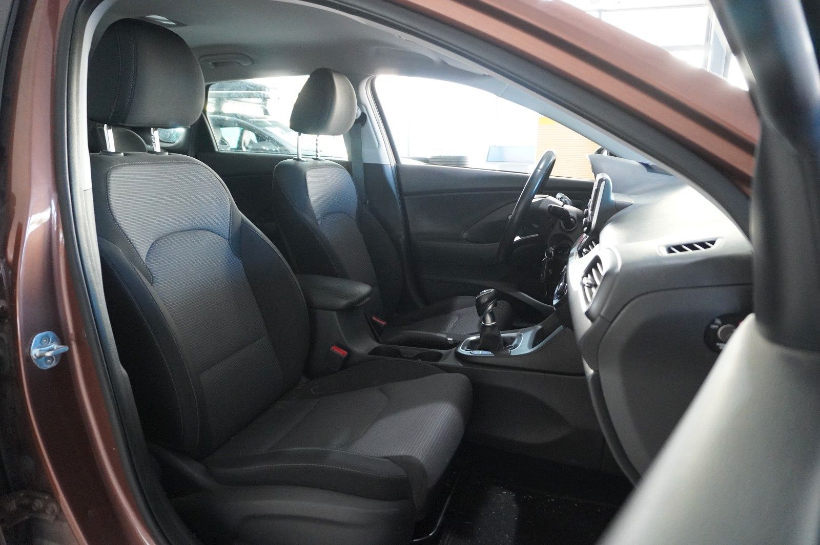 Fahrzeugabbildung Hyundai i30 LIM. 1.0 T-GDI SELECT LED/KLIMA/PDC/TEMP/USB