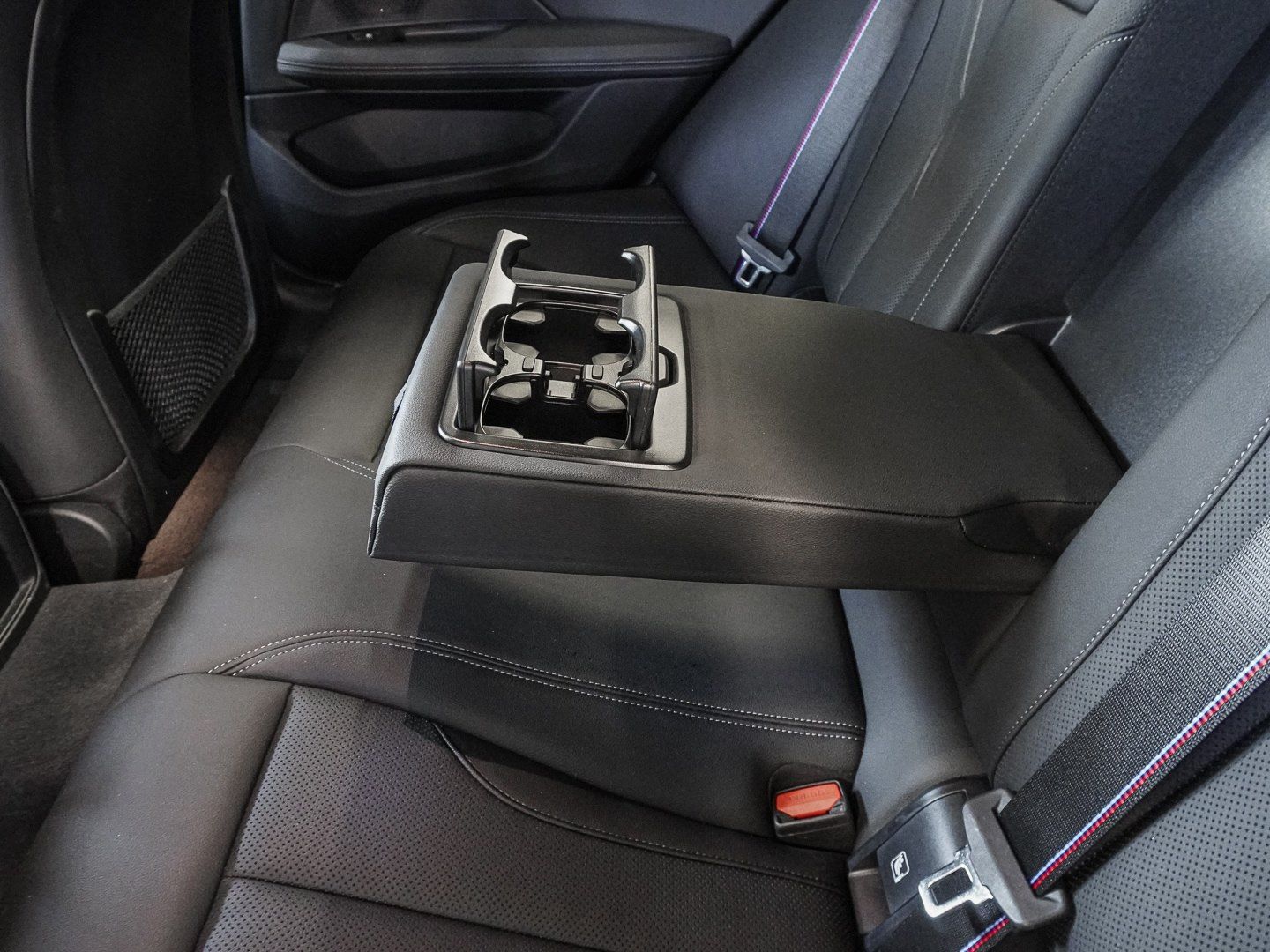 BMW i4 eDrive40 M Sport ACC RFK NAVI LED PDC V+H LM foto 19