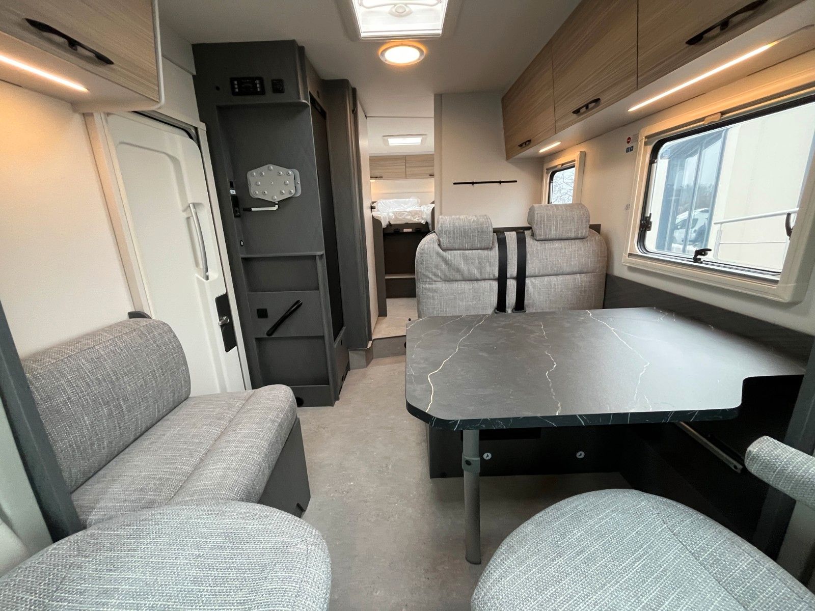 Fahrzeugabbildung Etrusco T 7.4 SB *Markise*Multimedia*Rahmenfenster