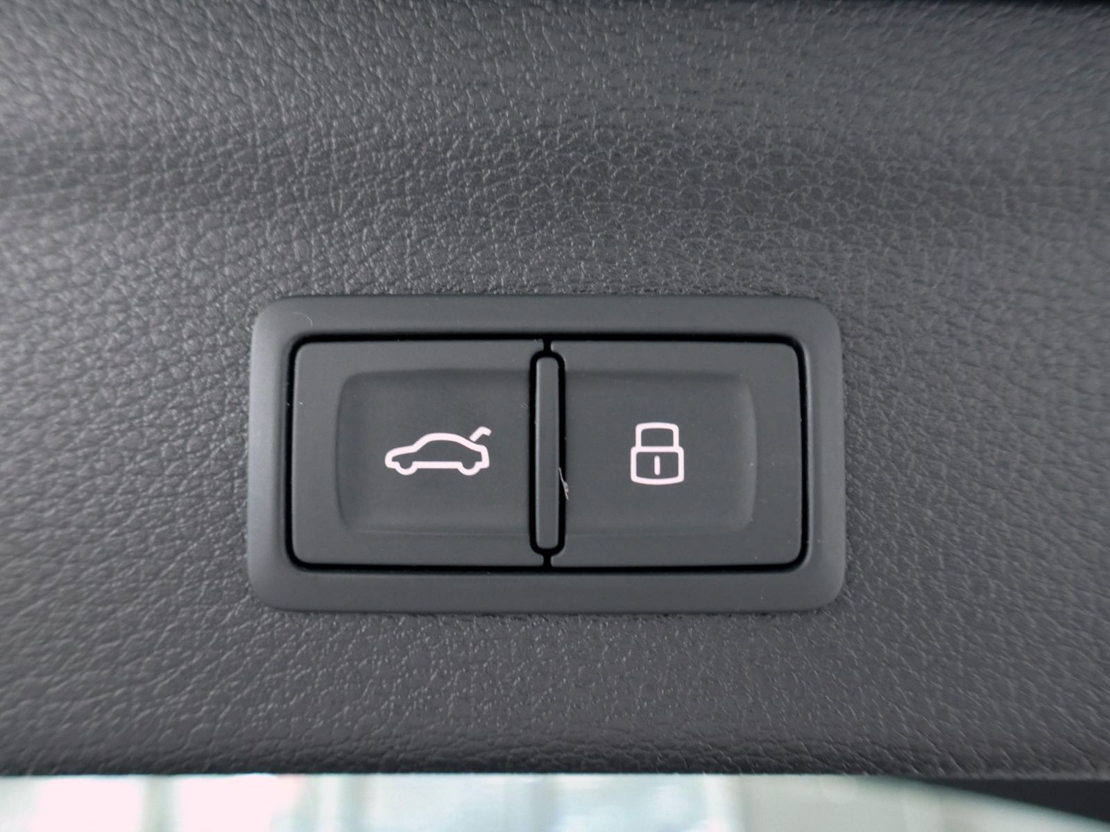 Fahrzeugabbildung Audi Q3 35 Advanced 2.0 TDI S-tronic | LED PDC ACC