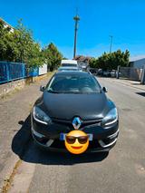 Renault Megane 3 Facelift - Auto fährt abe... - gebrauchte Renault Master aus dem Jahr 2014