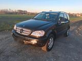 Mercedes-Benz ich verkaufe hier meine mercedes ml270 cdi - Mercedes-Benz ML 270 mit Diesel-Antrieb: Limousine, Automatik