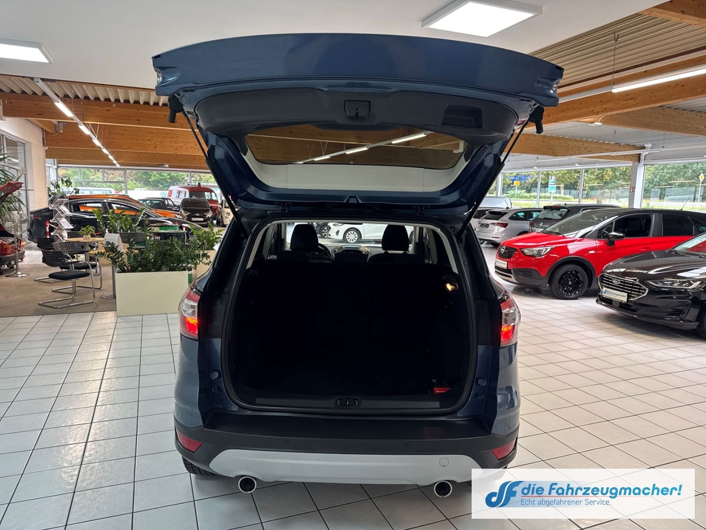 Fahrzeugabbildung Ford Kuga Cool & Connect 2.0 TDCi EU6d-T Navi Apple C