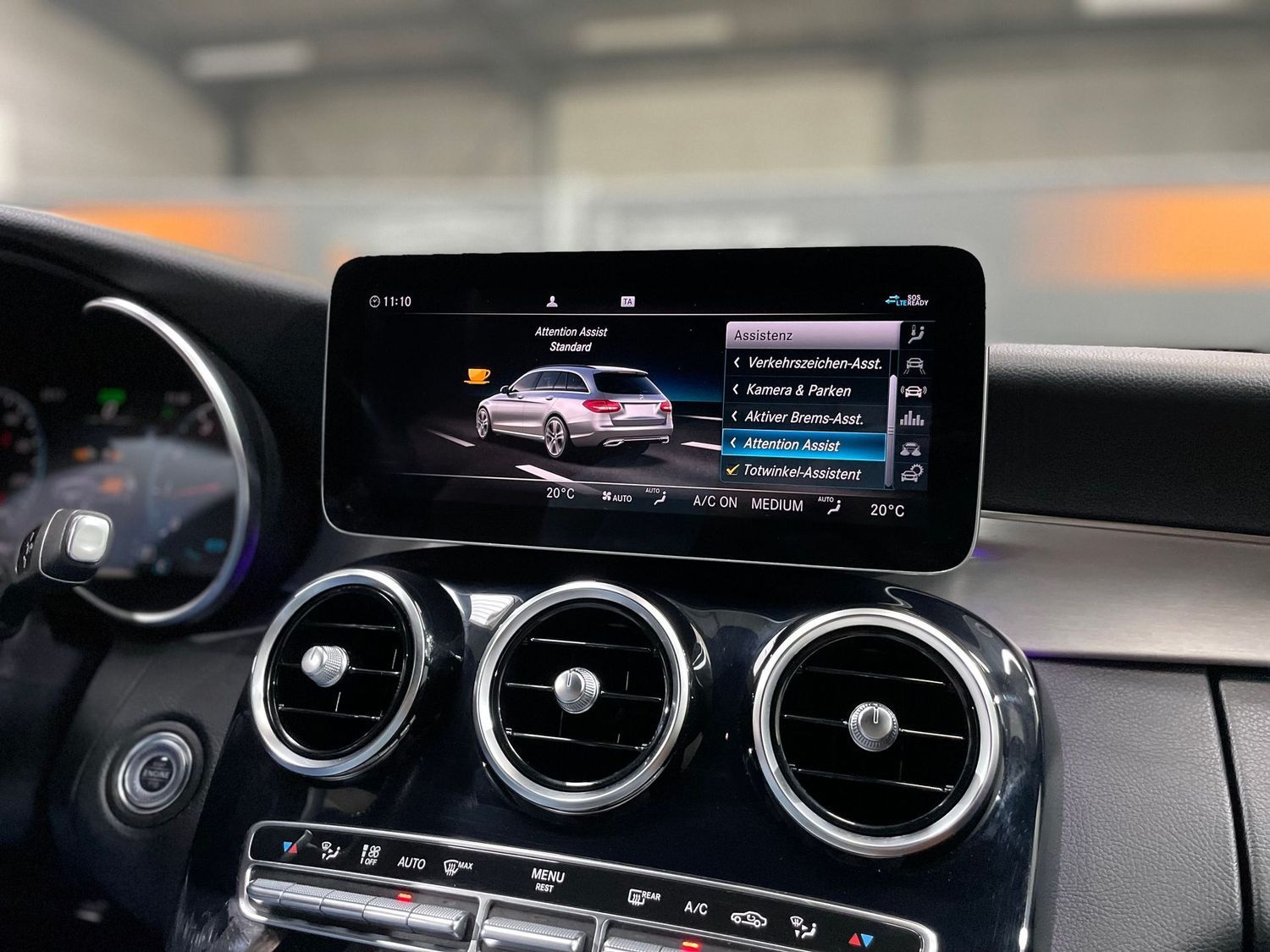 Fahrzeugabbildung Mercedes-Benz C 300 T AMG Night#LED#Mbux#360°#M-Beam#Burmester