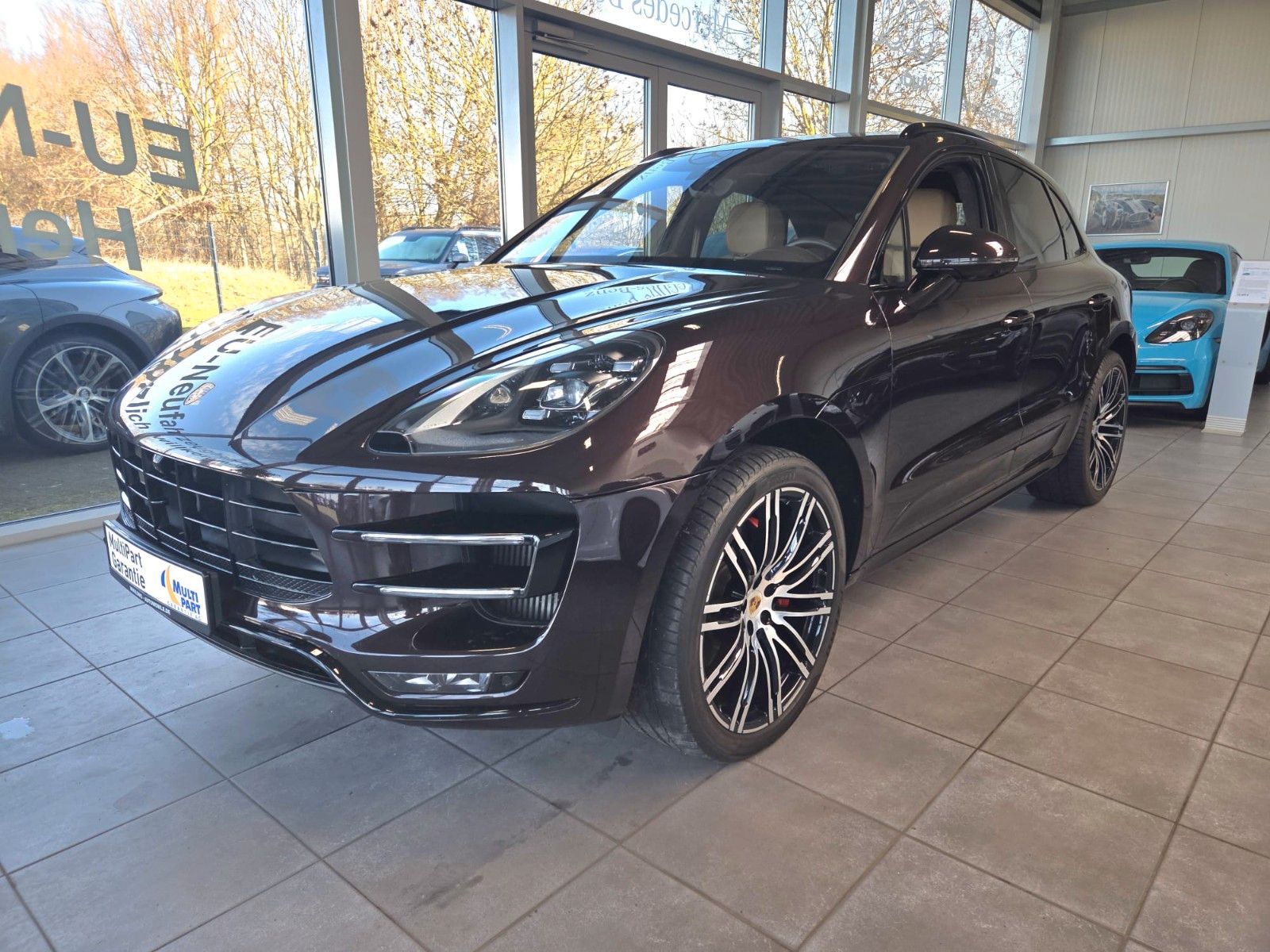Fahrzeugabbildung Porsche Macan Turbo Scheckheft Porsche Leder exklusive