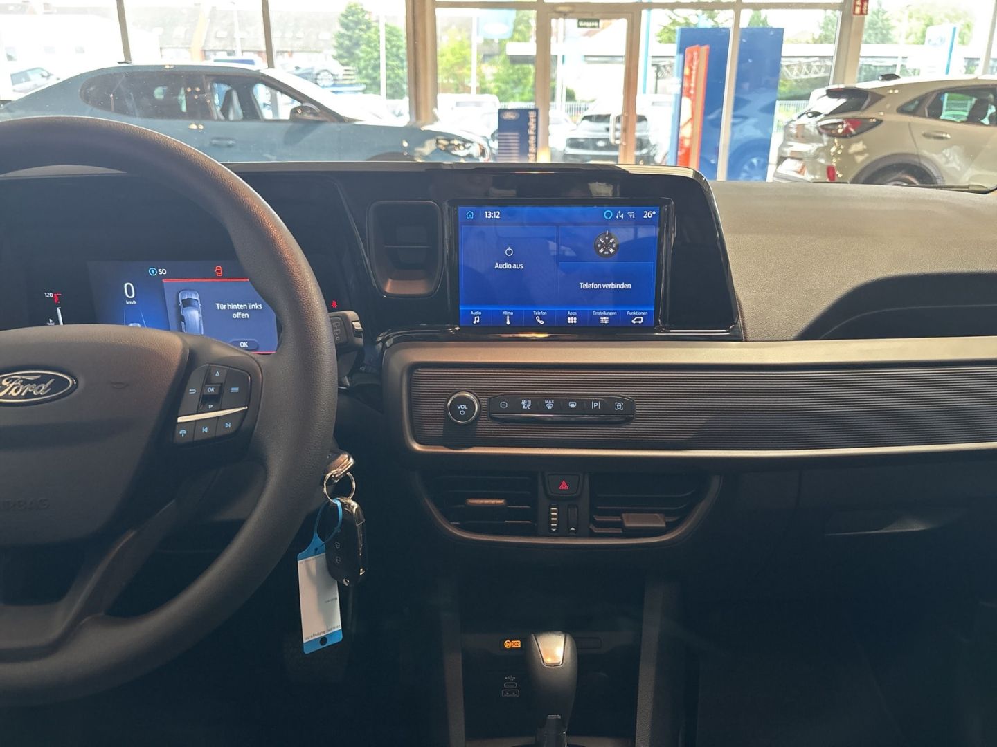Fahrzeugabbildung Ford Tourneo Courier Trend GJR Klimaautom DAB Spurhal