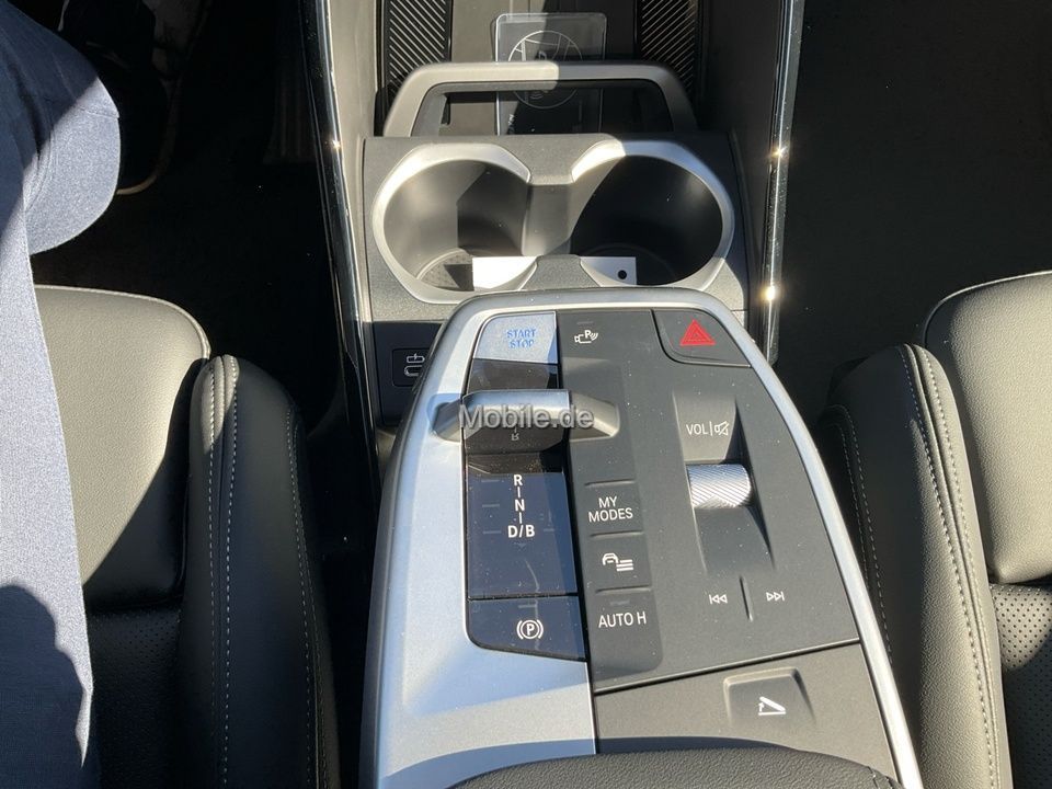BMW iX1 - Bild 12