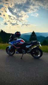 BMW F 900 XR im einzigartigen M Design Top Zustand  - Motorräder in Freiburg