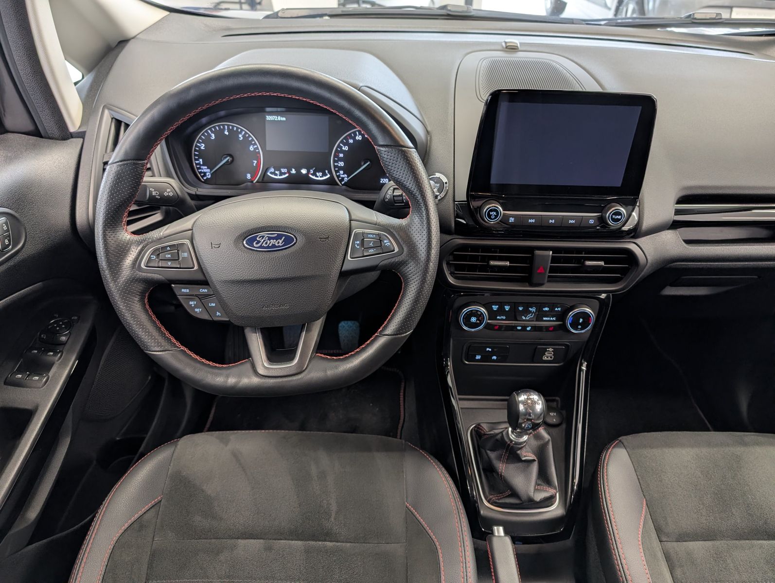 FORD EcoSport 1.0 EcoBoost ST-Line LED Navi Winter – Bild 15