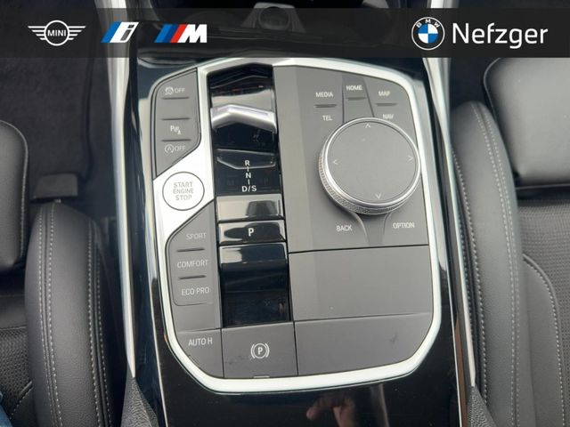 BMW 330, 2023 — 15