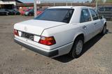 Mercedes-Benz 200 - Mercedes-Benz 200 aus 1992
