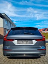 Volvo V60 T5  Inscription 20 Zoll, Massage, Panorama  - Volvo V60 mit Benzin-Antrieb: Navigationssystem, Kombi