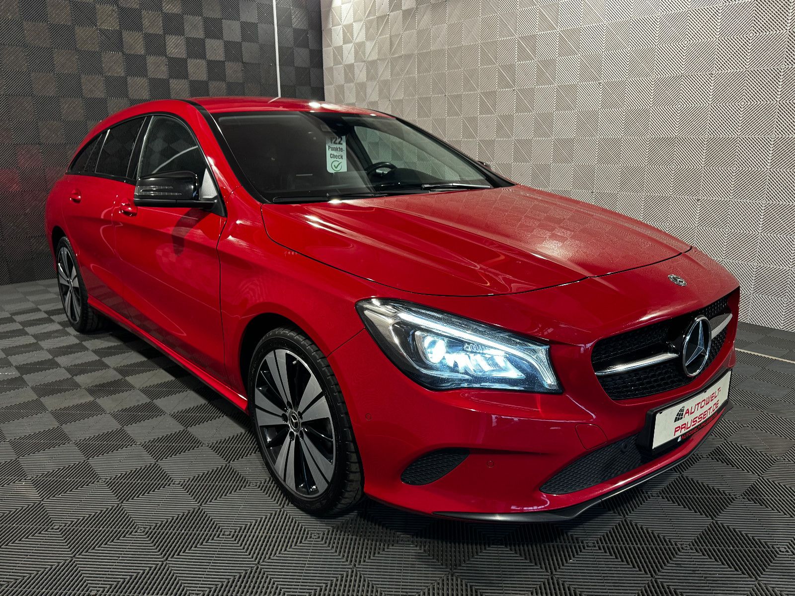 Gebrauchtwagen Mercedes-Benz CLA 220 Shooting Brake CLA 220 SB 4Matic*Urban*NIGHT*LED-MEMORY-SHZ-18" in Horb am Neckar