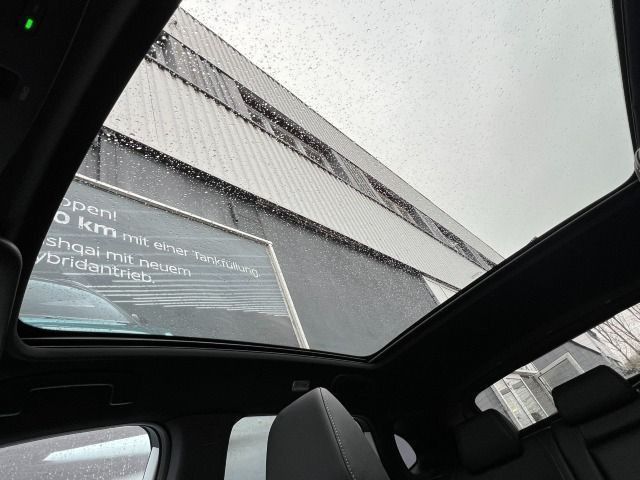Fahrzeugabbildung Nissan Qashqai 1.3 DIG-T Xtronic Tekna PGD*Bose*MJ26