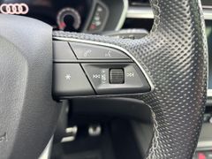Fahrzeugabbildung Audi Q3 40 TDI quattro S LINE PANO AHK MATRIX VIRTUAL