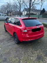 Skoda Rapid 1.2 TSI Ambition Spaceback Ambition - Skoda Rapid mit Panoramadach