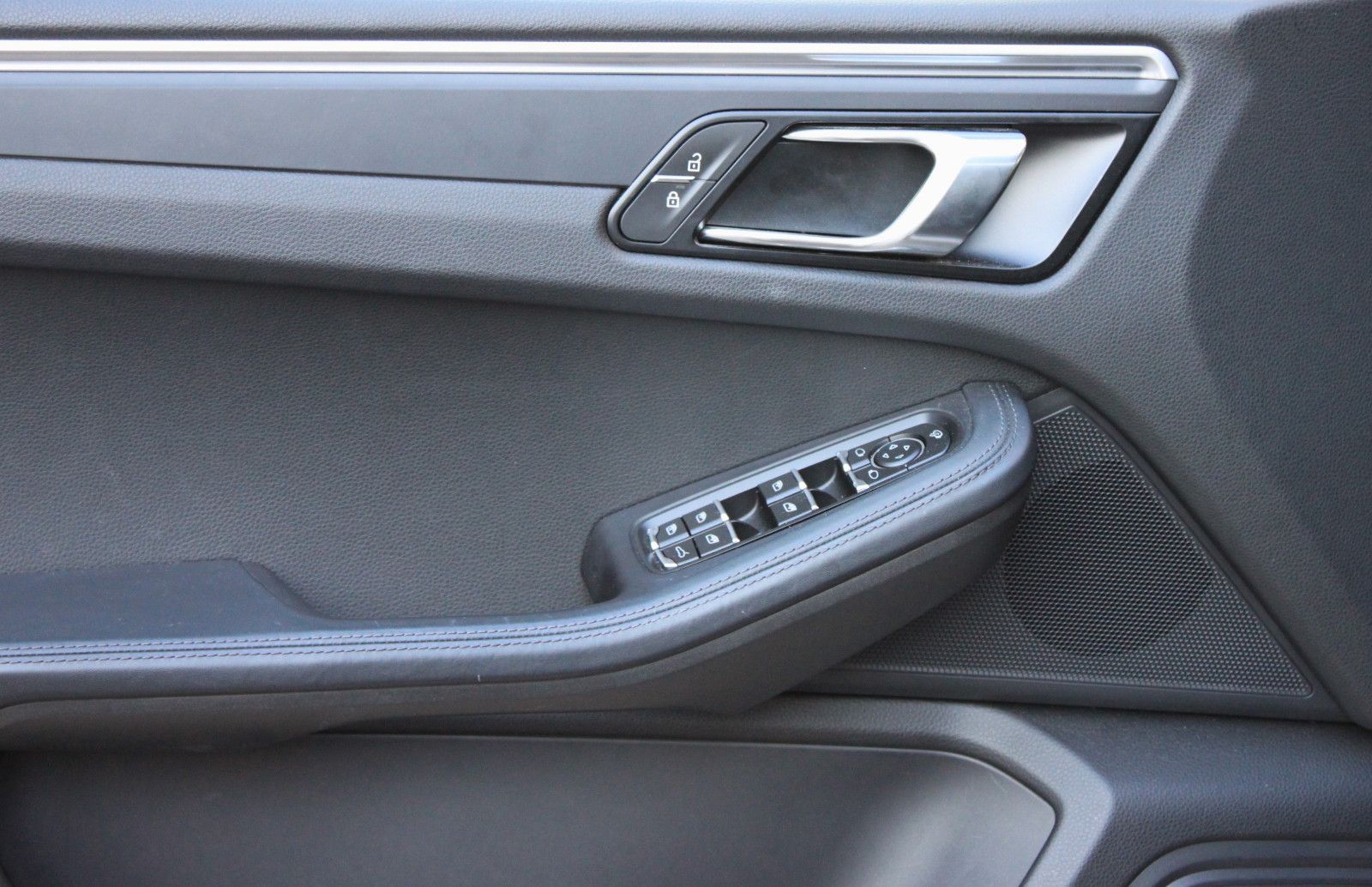 Porsche Macan T,  P-SHD, SOUND  > Approved bis 7.2027 < foto 8