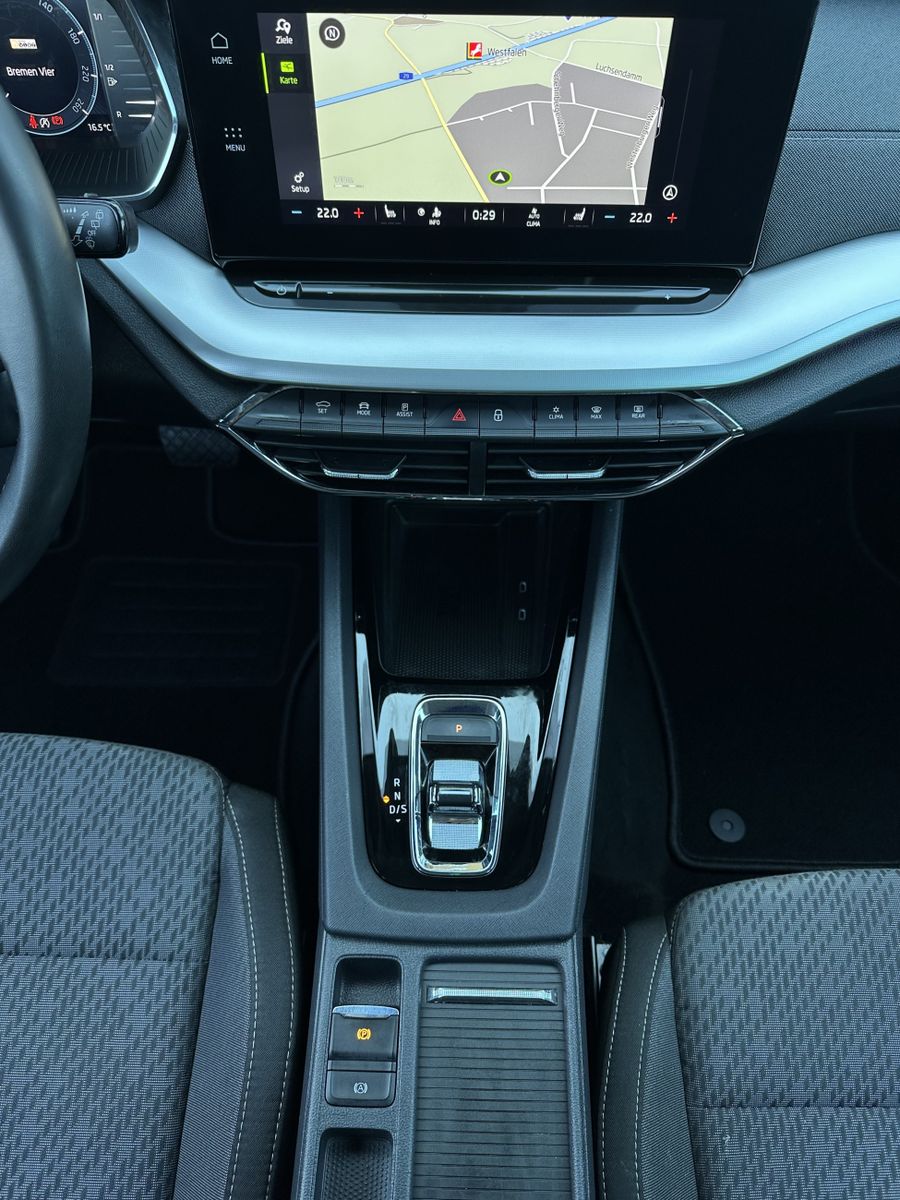 Fahrzeugabbildung SKODA Octavia Combi 2.0 TDI DSG NAV+LED+AHK+V-COCKPIT