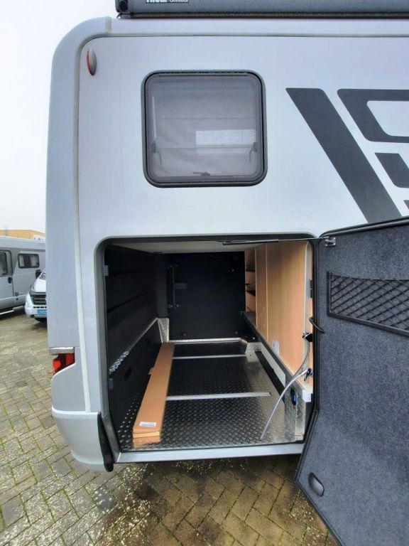 Fahrzeugabbildung HYMER / ERIBA / HYMERCAR B-Klasse ML T 780 BlackLine Verfüg./Sparen Sie 9