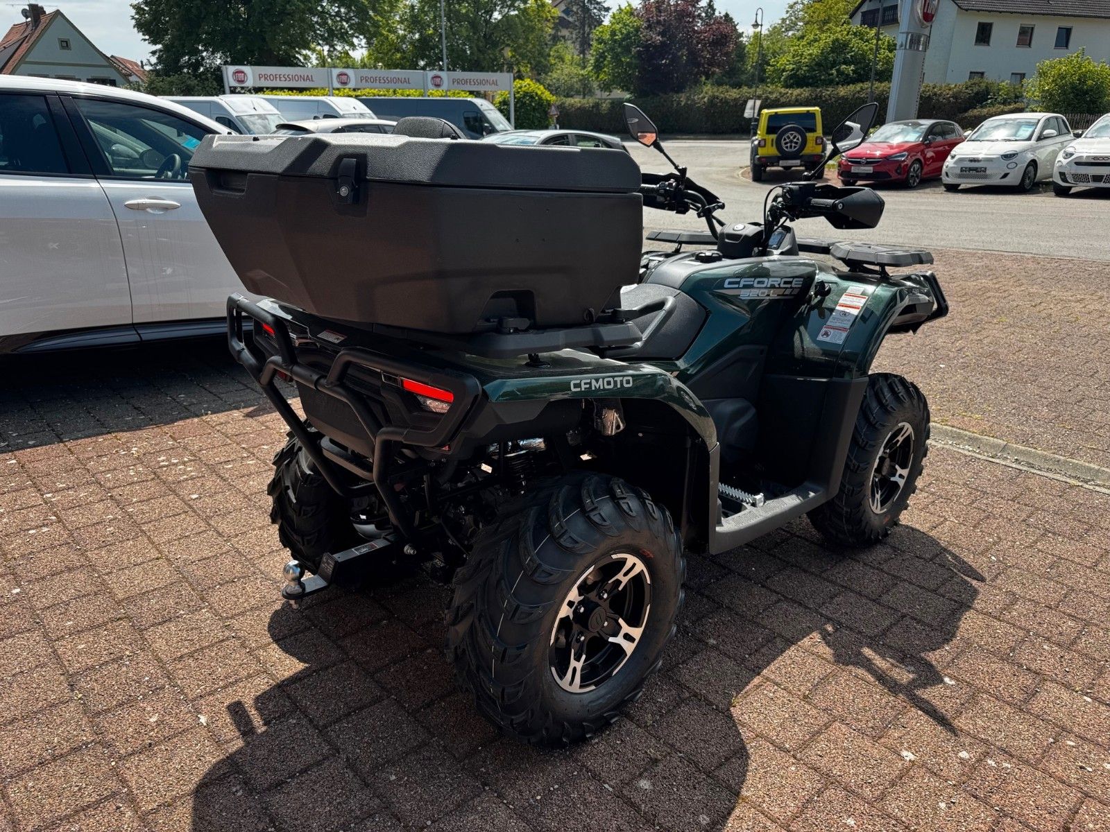 Fahrzeugabbildung CFMOTO CFORCE 520L ABS SEILIWINDE AHK BOX