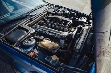 صورة مصغرة 44 لـ 1992 BMW M5