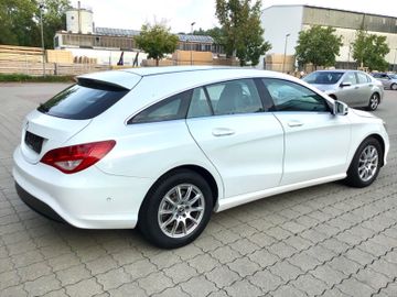 Mercedes CLA 200 Shooting Brake - 6