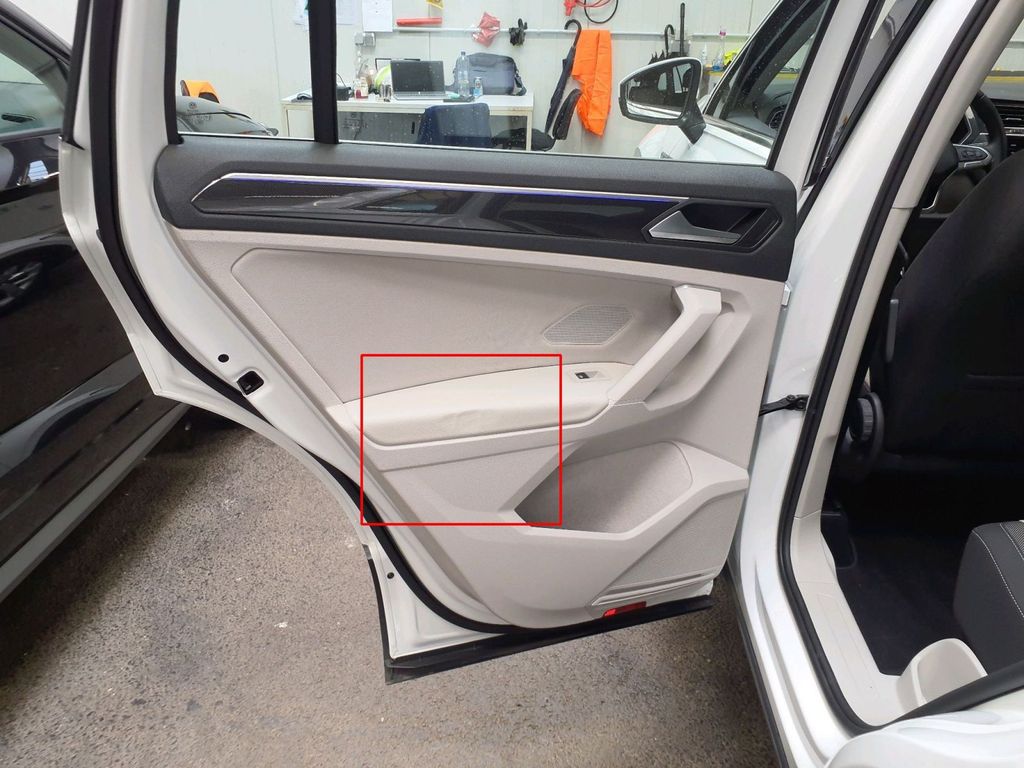 Volkswagen Tiguan Elegance 1.5 TSI 110kW 7-Gang DSG 4 Türen