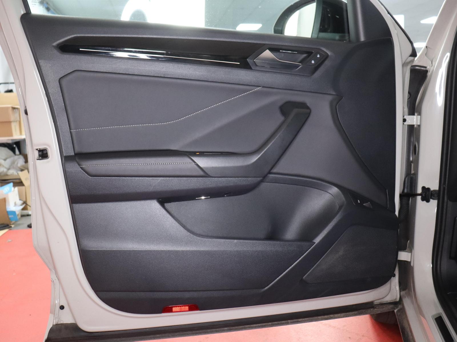 Volkswagen T-Roc R-Line Black Style 1.5TSI 296,-ohne Anzahl, миниатюра 13