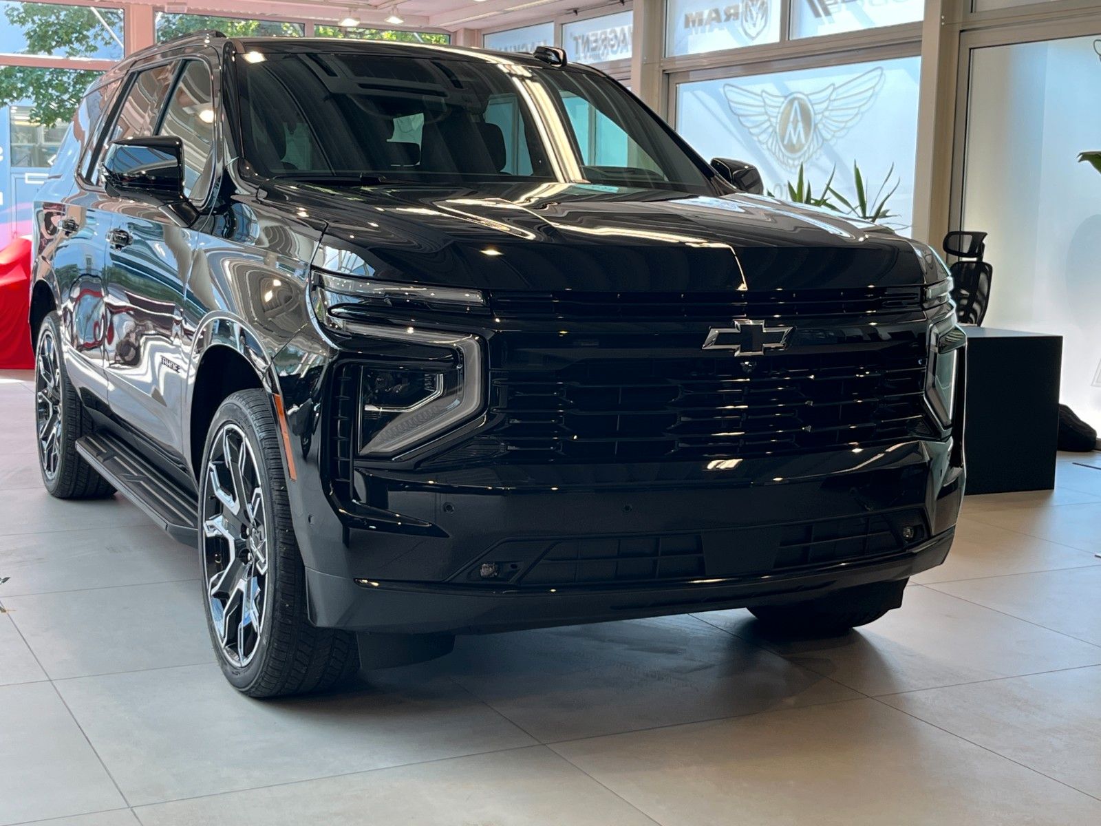 Fahrzeugabbildung Chevrolet Tahoe RST 6.2 V8 LPG