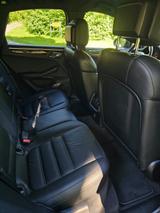 Porsche Macan Turbo mit Performance Paket Turbo mit ... - Porsche Macan Turbo-mit-Performance-Paket