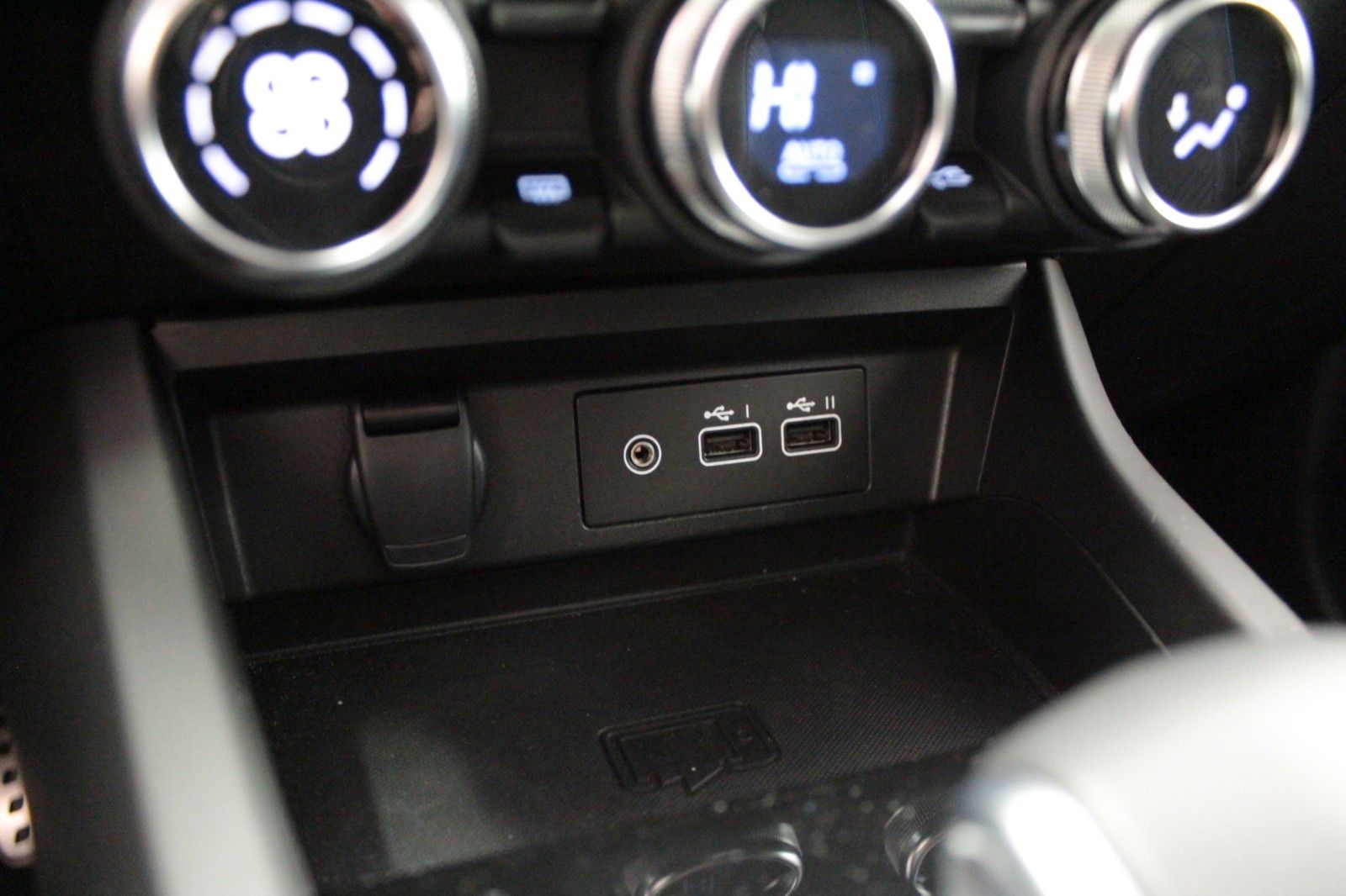 Fahrzeugabbildung Renault Arkana Mild Hybrid 160 EDC Esprit Alpine*15059*