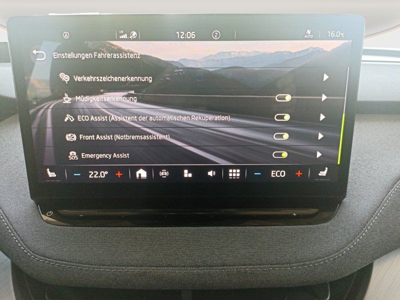 Fahrzeugabbildung SKODA Enyaq iV 80x Loft