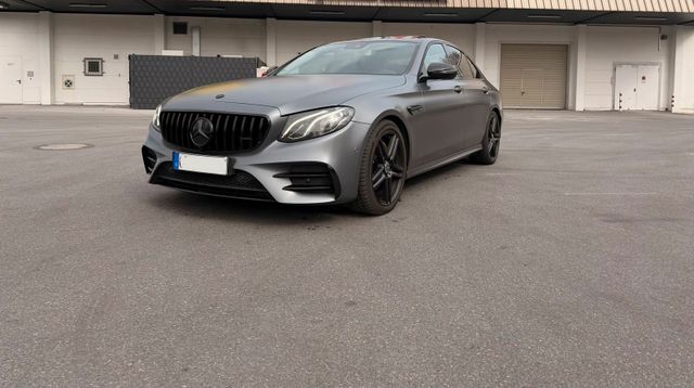 MERCEDES-BENZ Mercedes E350d AMG Line W213 | E63s Optik ...