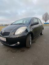 Toyota Yaris TÜV 02.27  - Toyota Yaris Gebrauchtwagen in Bremen