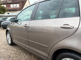 Volkswagen Golf Plus VI*Automatik*SHZ*Temp.*2.Hand* - gebrauchte VW Kleinbus