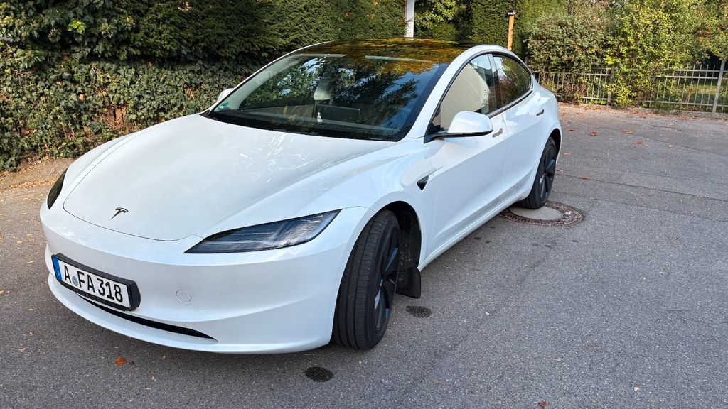 Image of Tesla Model 3