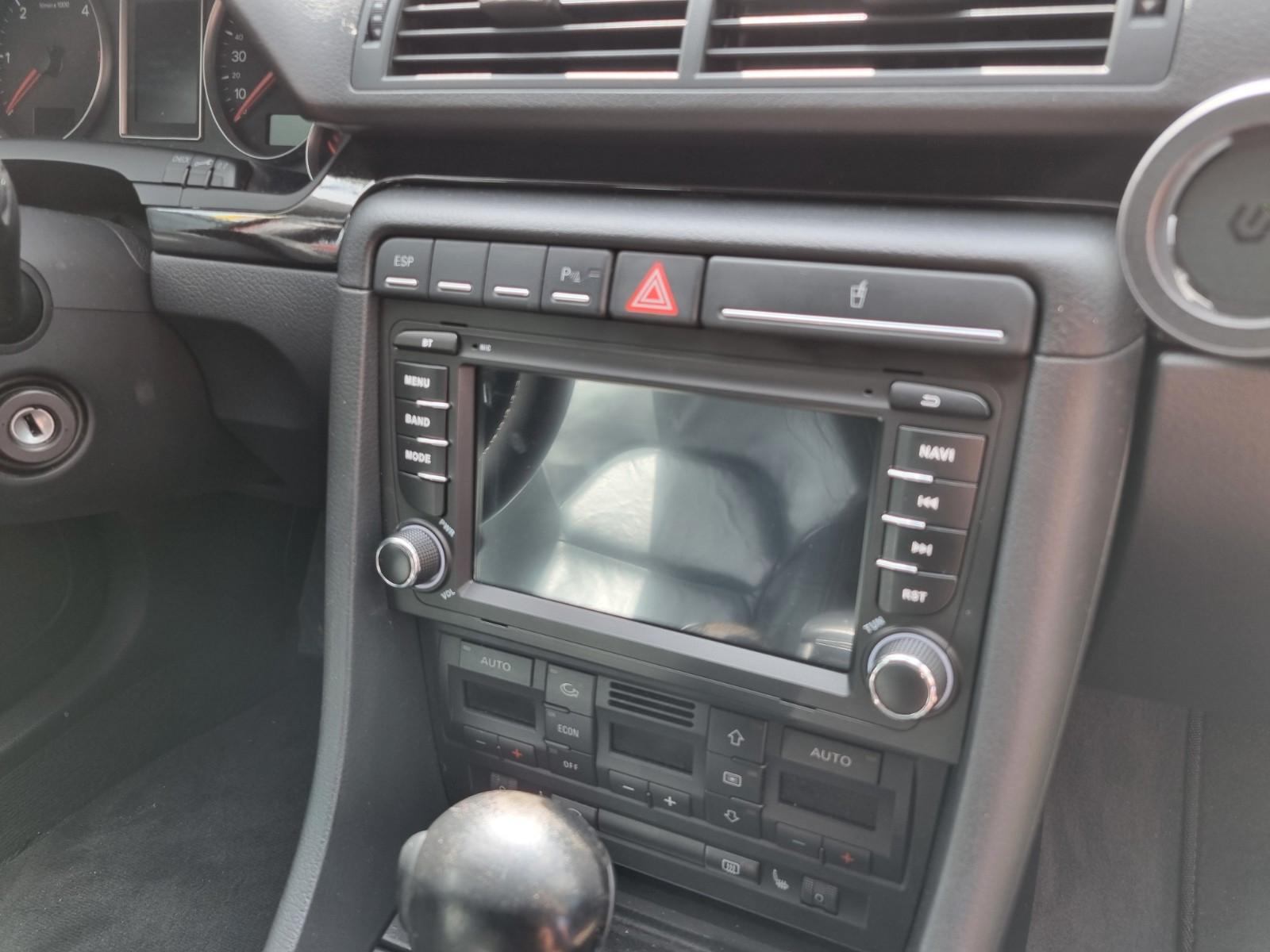 Audi Quattro 2006 — interior