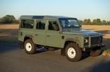 Land Rover Defender 110 td4 * fast ein Neuwagen * - Land Rover Defender in Mönchengladbach